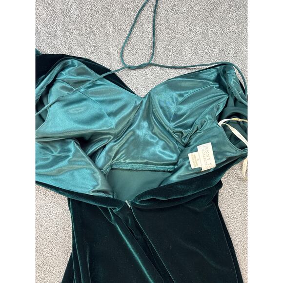Jenny Yoo Collection Ellis Velvet Dress Open Back Formal Holiday Emerald Green 8 - Picture 4 of 8